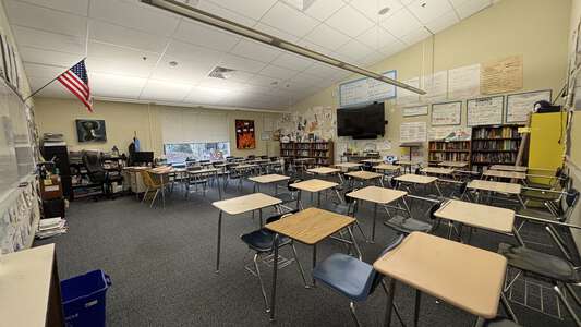 Lakeridge High School Classroom Standard in Lake Oswego 4