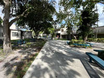 Hialeah Senior High School Courtyard (Original Cafeteria) in Hialeah
