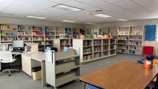 Leona Valley Elementary School Library in Leona Valley 2