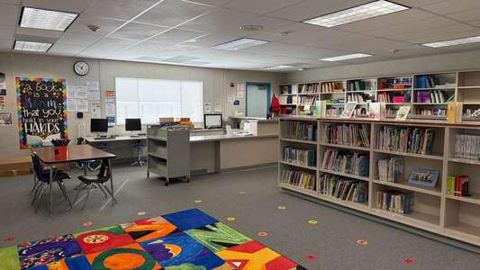 Leona Valley Elementary School Library in Leona Valley 3