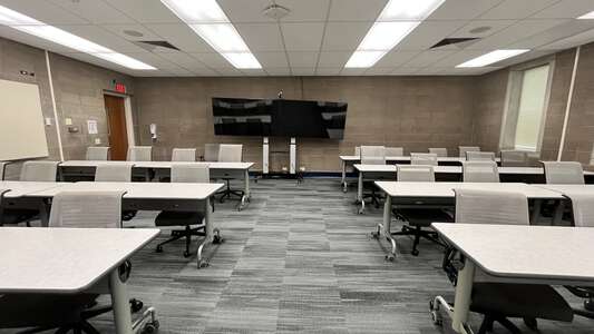 Menlo College Brawner Room 130 - 445 - Classroom in Atherton