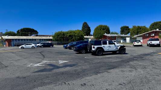 Jefferson Elementary School Parking Lot - Staff in Redondo Beach