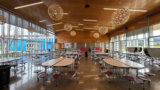 Roosevelt Middle School Cafeteria in Eugene 5