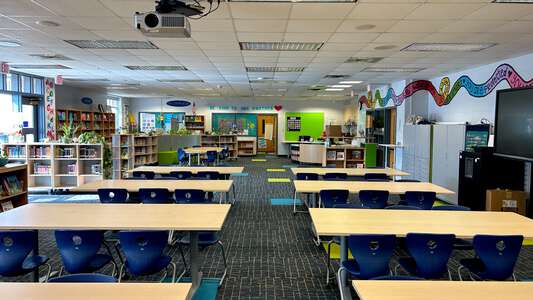 Holland Elementary School Library in Virginia Beach