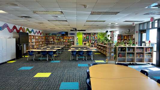 Holland Elementary School Library in Virginia Beach