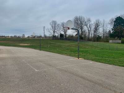 Independence Elementary School Outdoor Basketball Courts in St. Charles