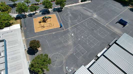 Alta Vista Elementary School Outdoor Basketball Courts in Los Gatos