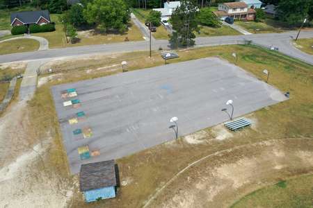 E.L. Wright Middle School Outdoor Basketball Courts in Columbia