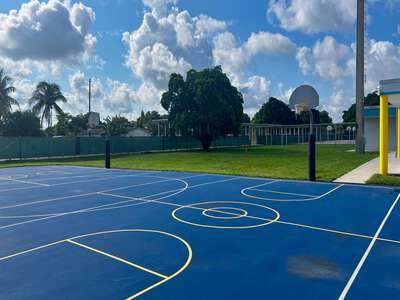 Tropical Elementary School Outdoor Basketball Courts in Miami