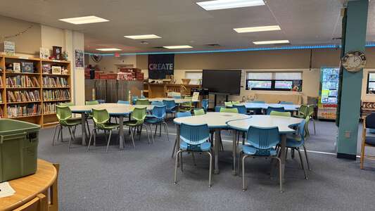 Daggett Elementary School Library in Fort Worth