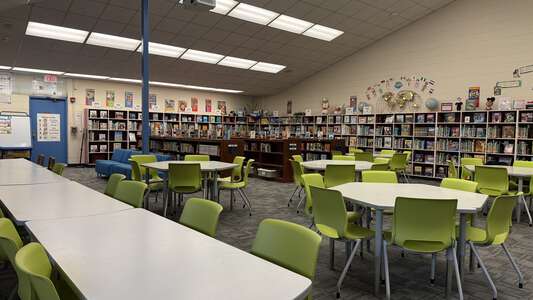 Dinsmore Elementary School Library (3 hr min) in Jacksonville