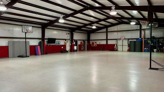 Freeport Elementary School Gym in Freeport