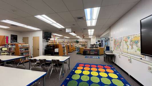 Lewis & Clark Elementary School Media Center in Pocatello 2