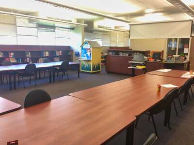 Bonham Elementary Library in Houston