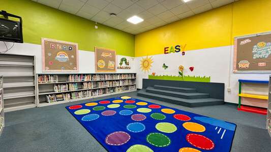 Christina M. Eve Elementary School Library in Miami