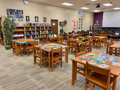 Washington Shores Elementary School Media Center in Orlando