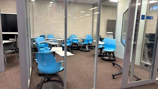 Meadowcreek High School Library in Norcross 3