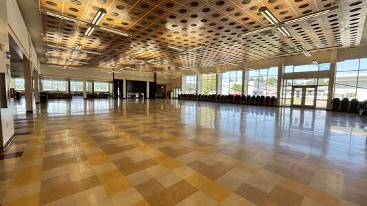South Eugene High School Cafeteria in Eugene