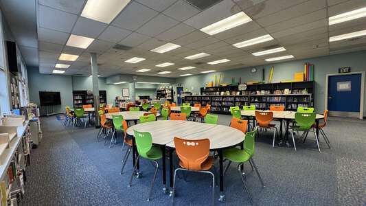 Lake Grove Elementary School Library in Lake Oswego