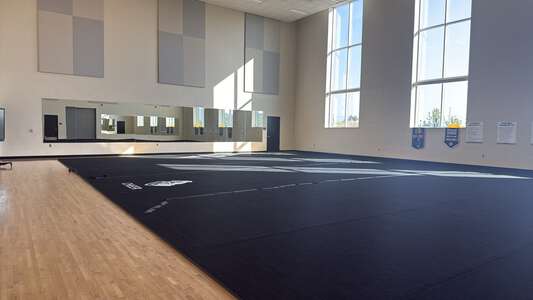Eagle Mountain High School Gym - Cheer in Fort Worth 3