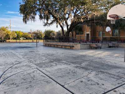 Howard Middle School (OCPS) Outdoor Basketball Courts in Orlando 2