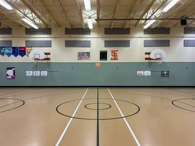 Hayesille Elementary School Gym in Salem