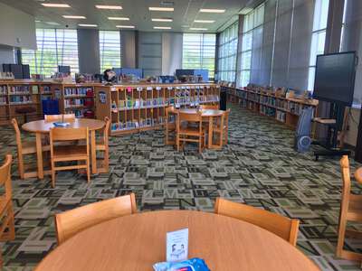 Neff Elementary School Library in Houston