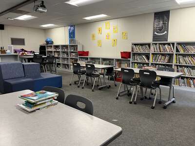 Live Oak Elementary School Library in Lodi 3