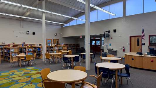 Merrill Road Elementary School Library (3 hr min) in Jacksonville