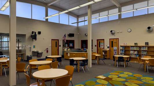 Merrill Road Elementary School Library (3 hr min) in Jacksonville