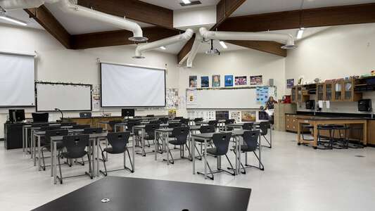 Irvine High School Science Large Group Room in Irvine
