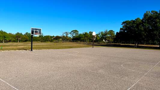 Sunshine Elementary School Blacktop / Basketball Courts in Lehigh Acres