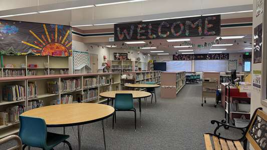 Sherwood Forest Elementary School Library in Federal Way