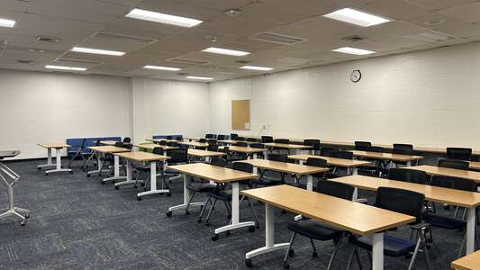 Green Run High School Workroom in Virginia Beach