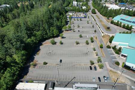 Eastlake High School Parking Lot - Front in Sammamish