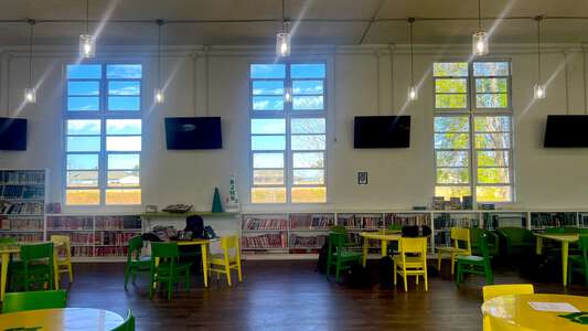 St. Joseph High School Library in Santa Maria 2