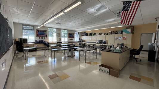 Willamette High School Classroom Standard in Eugene 3