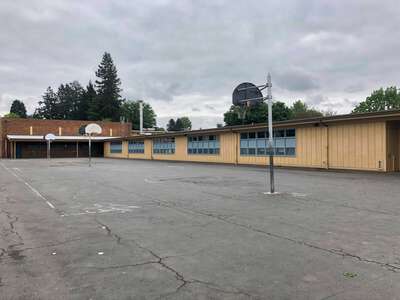 Hayhurst K-5 School Outdoor Basketball Courts in Portland