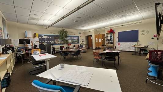 Lake Oswego High School Classroom Standard in Lake Oswego