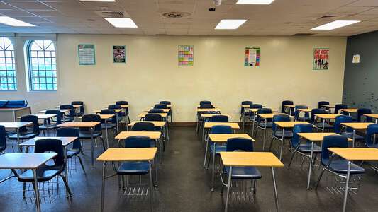 Miami Senior High School Classroom Standard in Miami
