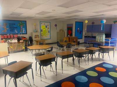 Floranada Elementary School Classroom Standard in FT Lauderdale