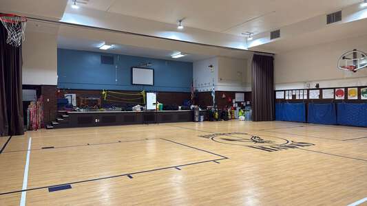 Hammond - Charles G Hammond Elementary School Gym in Chicago 5