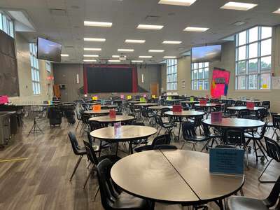 Brown-Barge Middle School Cafeteria in Pensacola