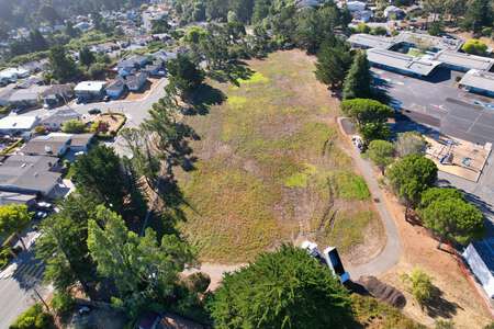 John Muir Elementary School Field - Practice in San Bruno