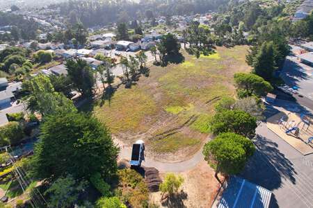 John Muir Elementary School Field - Practice in San Bruno