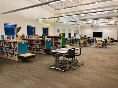 Highland Park Elementary School Library in Stillwater