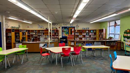 Rosemont Elementary School Library in Virginia Beach 2