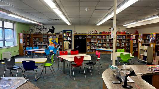 Rosemont Elementary School Library in Virginia Beach 4