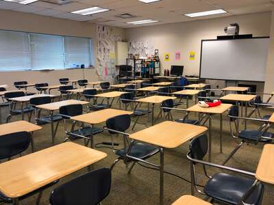 Eisenhower Middle School Classroom Standard in Albuquerque