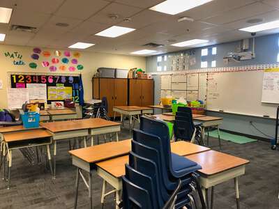 Lunt - Robert Elementary School Classroom Standard in Las Vegas